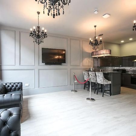 Manhattan Suite - Sleeps 24! Heart Of Ливерпуль Экстерьер фото